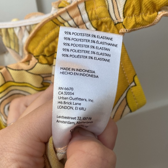 Urban Outfitters Yellow Crop Top - Picture 7 of 7